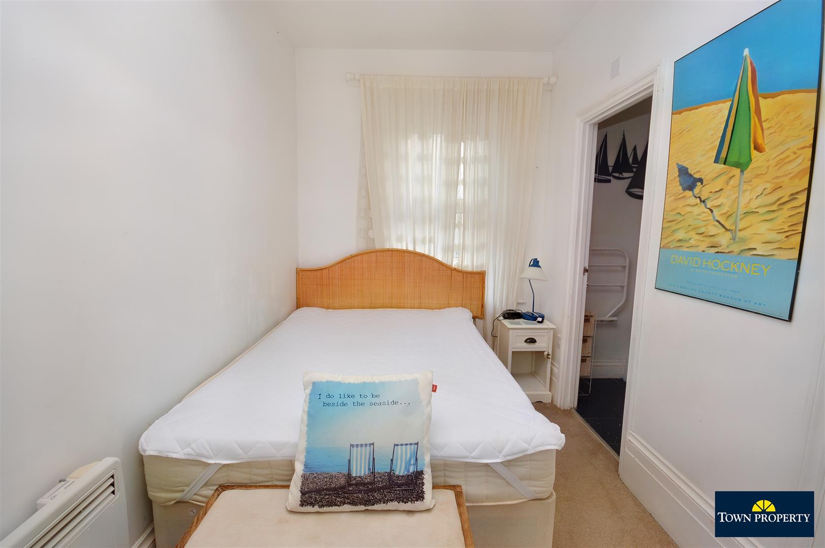 Property Details for Marine Parade Eastbourne BN21 3DX Town Property